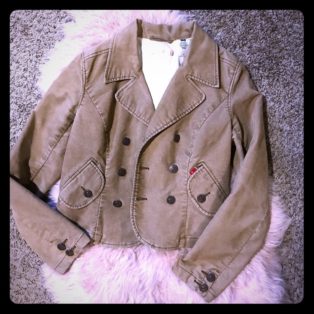 💕super cute comfy and warm tan corduroy jacket